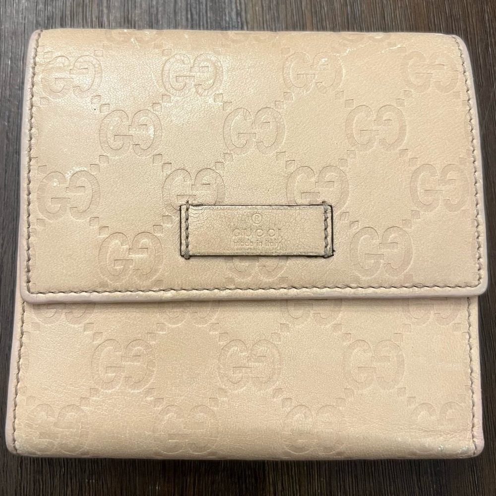 Japan Exclusive Gucci GG Logo PVC Leather Beige Trifold Unisex Wallet